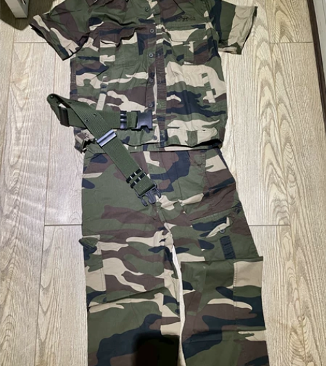 全棉短袖迷彩服套装，m码，演出穿过一次，4...