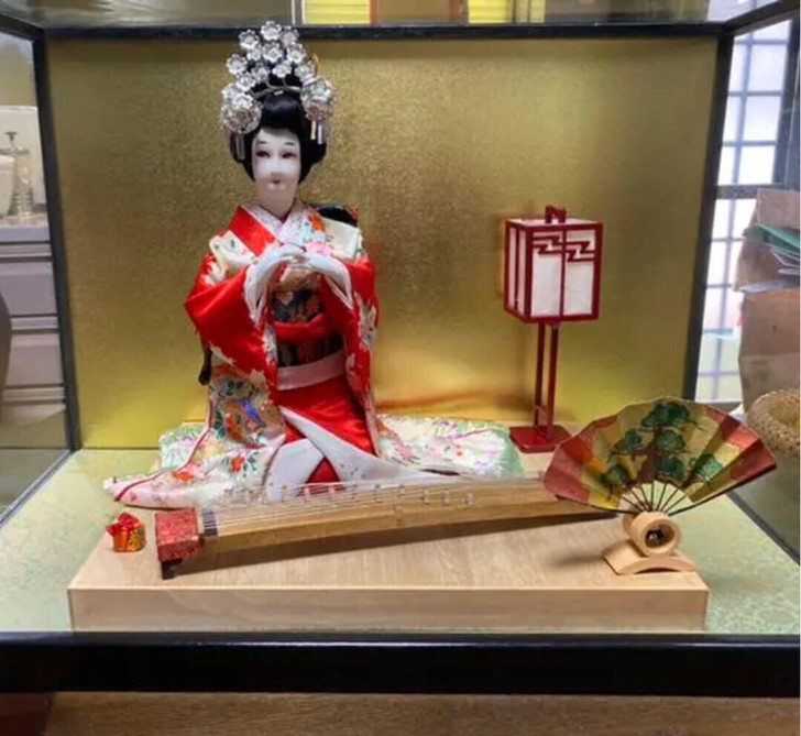 日本人形之绢布人形，工艺类似于国内传统手工...