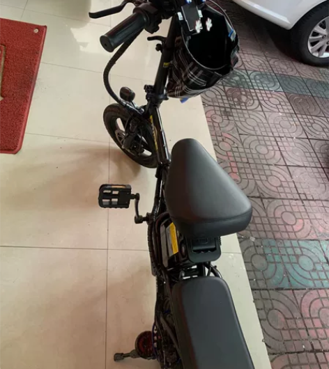 本来之前买来做代驾的电动车 结果买回来了代...