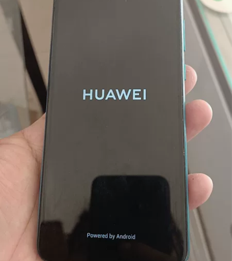 闲置华为畅享10e. 内存4+64 9.5...
