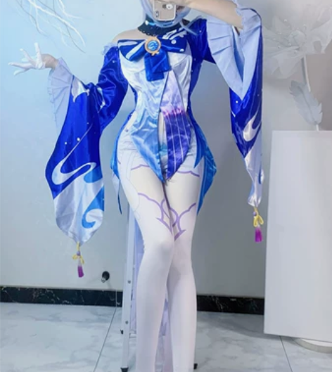 三町目珊瑚宫心海 衣服假发配应该是m码数，...