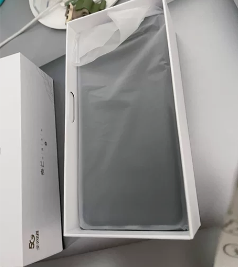 华为麦芒11 全新 仅开封 开机一次 内存...