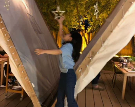 儿童喇叭裤弹力柔软高腰牛仔裤女童 有两条 ...