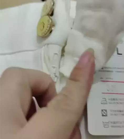 亏本小脚裤铅笔裤白色这个要瘦的人穿。最好1...