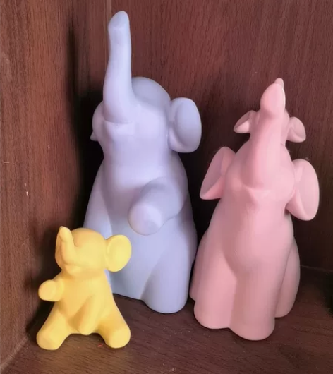 全新！一家四口小象摆件，淘宝购入，闲置包邮...