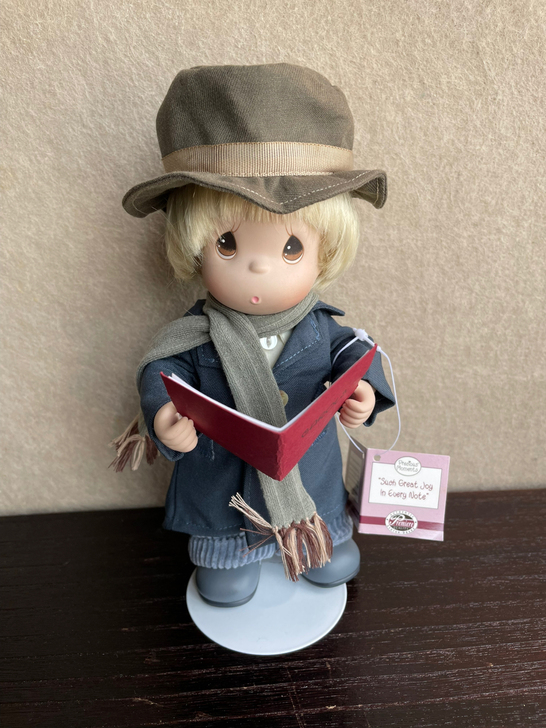 阿什顿陶瓷水滴娃娃 礼服 读书款