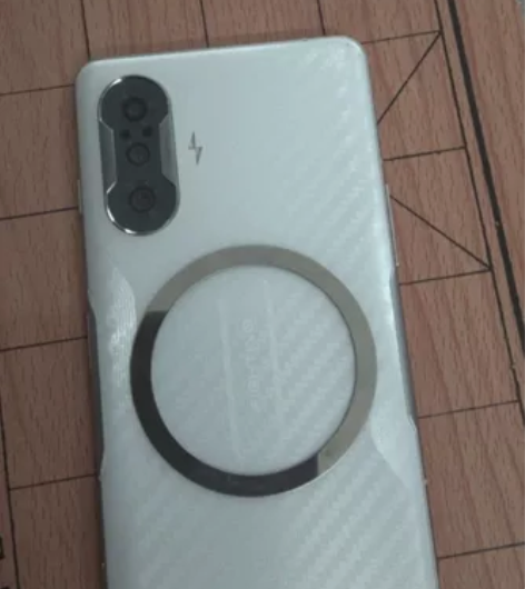 红米k40游戏增强版急出内存8+128 处...