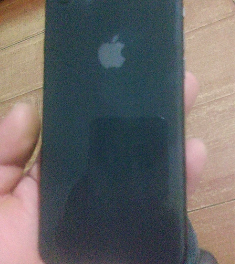 苹果8国行.无拆无修无进水，64g.个人一...