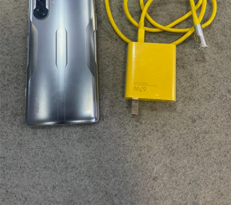 红米k40游戏增强版 8128g 成色带点...