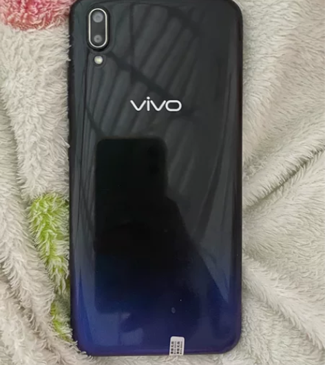 vivoy93 4g64g内存95新双卡 ...