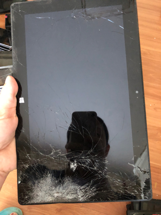微软surface 8 pro，型号151...