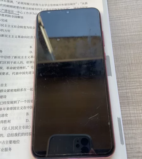 荣耀10青春版全原装无拆修带充电器350售...