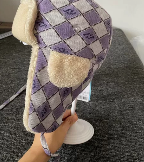 丽婴房加绒雷锋帽，护耳帽 加厚款，面料针织...