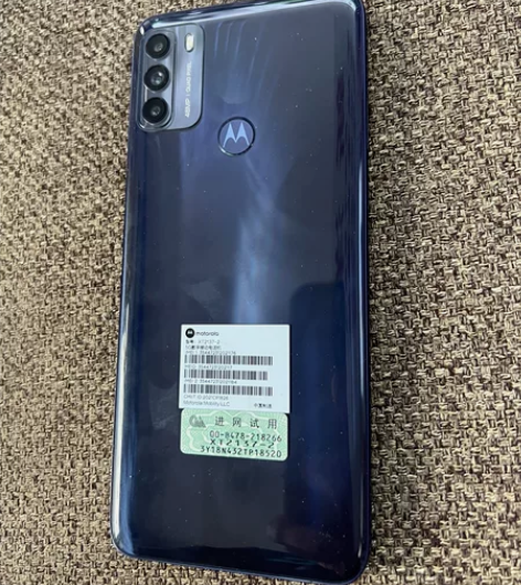 摩托罗拉G50、支持5g买来没怎么使用、成...