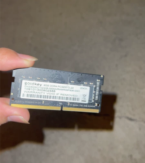 Goldkey ddr4 3200 8g笔...