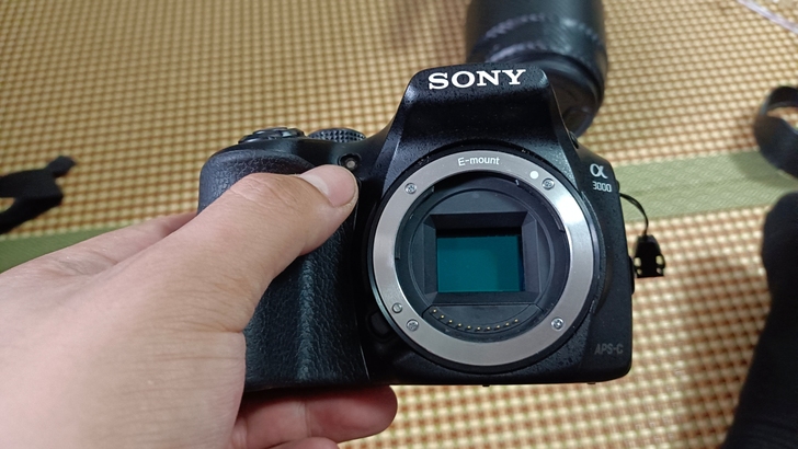 索尼a3000 微单带电充和32内存卡