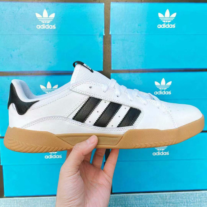 Adidas/阿迪达斯 板鞋滑手必备