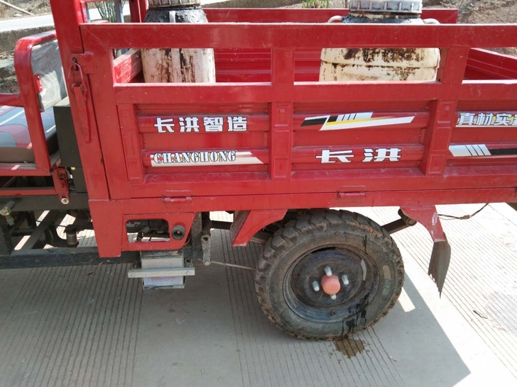 烧油的三轮摩托车，2019买的，用了两次，...