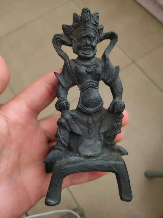 铜佛一尊，高12厘米，年代不详，238包邮...