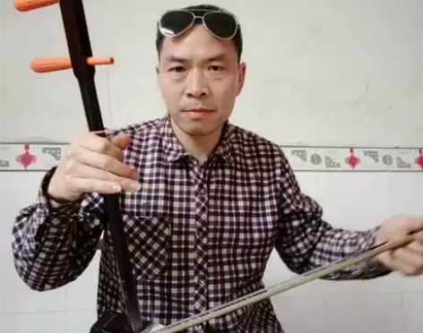 二胡乐器,六角二胡全新。带全套配件赠品,厂...