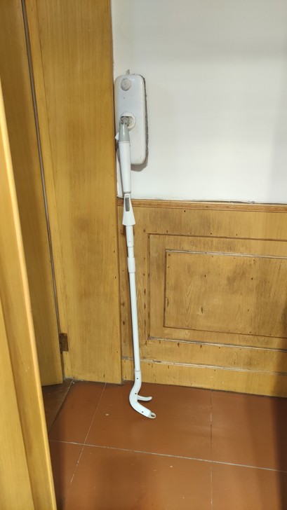 喷水拖把，八新，没用过几次，后来别人送了蒸...