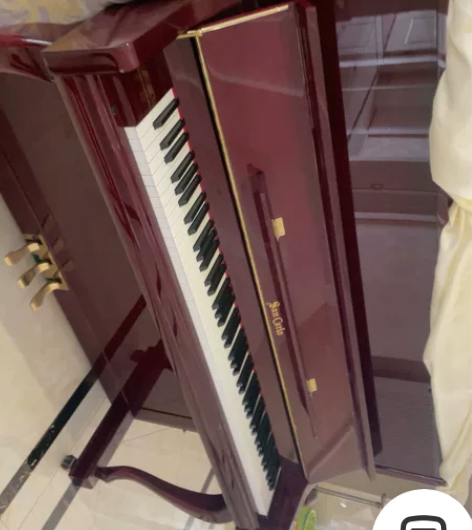 当时小孩学钢琴入手的，弹了没多长时间小孩确...