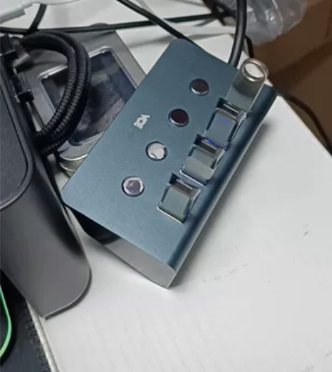 USB HUB转换器 品牌:VEC转接头u...