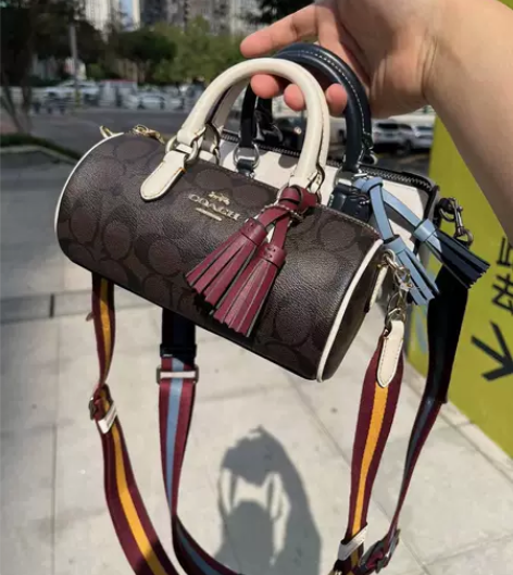 COACH/蔻驰新款女士单肩斜挎包手提包L...