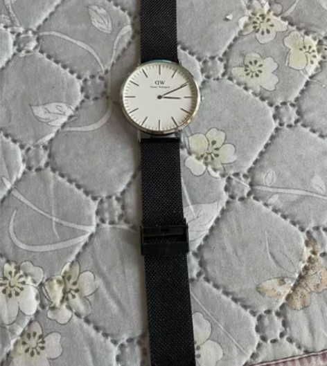 DW手表。不怎么戴便宜出了 感兴趣的话点“...