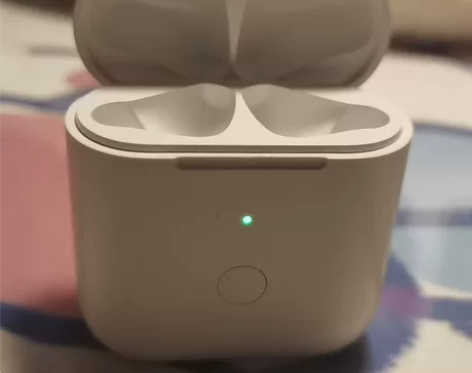 出QCY T8蓝牙耳机充电舱 感兴趣的话点...