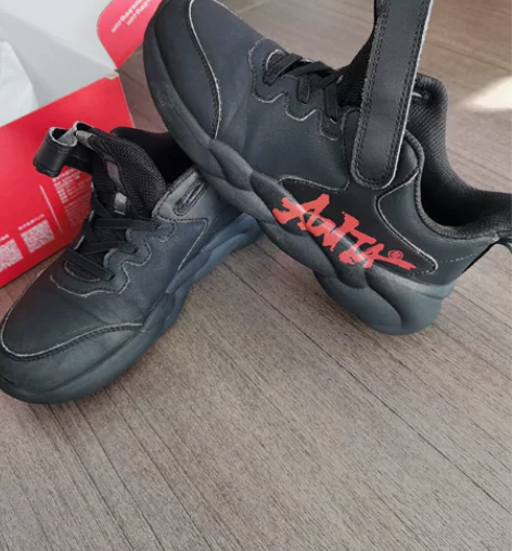 安踏男童运动鞋，防水结构36码 感兴趣的话...