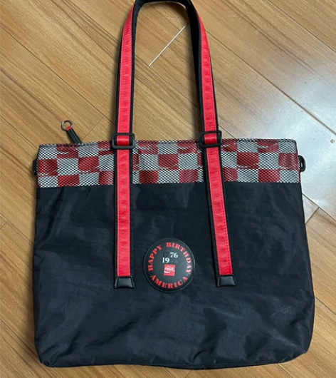 爱华仕可口可乐联名款单肩包 去参观可口可乐...