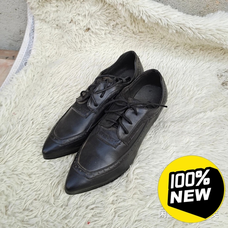 全新英伦风皮鞋。最后一双35码清货。35包邮