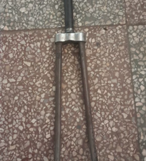 飞鸽28寸自行车前叉，无伤无裂，无变型，图...