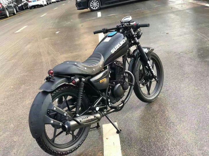 铃木复古125cc，摩托车 全车原版，成色...