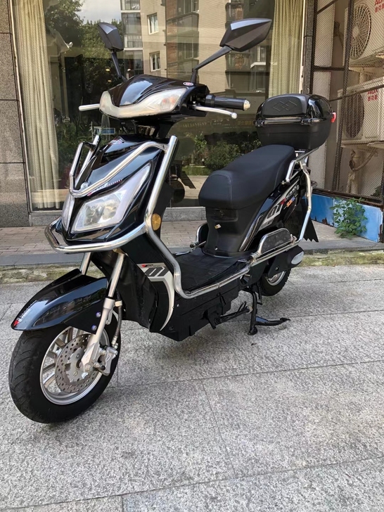新日电动车 二手电瓶车72v