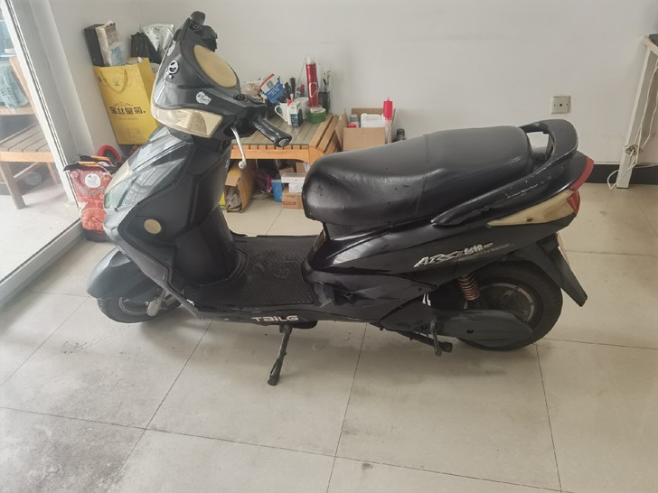 台铃电动车，60V（5块电池），车子15年...