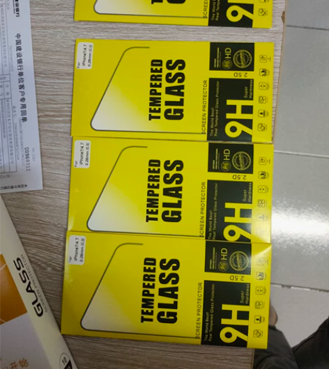 全新苹果7苹果8，4..7，0.26mm了...