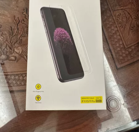 全新倍思iphonex钢化膜。一共三片膜。...