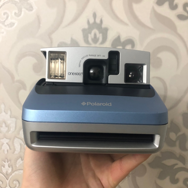 宝丽来one600相机，蓝色海洋配色，很清...
