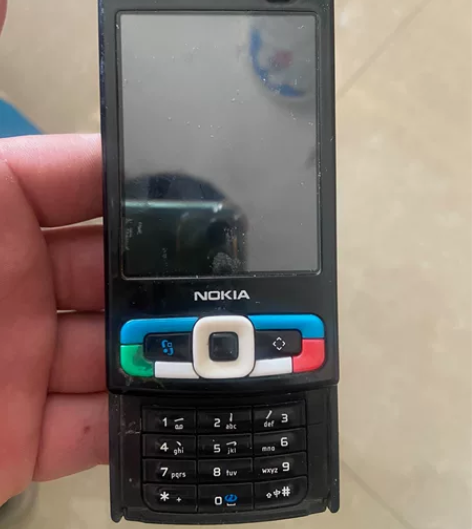 诺基亚N95 8gb，不开机，当配件卖，图...