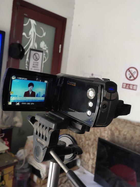 DKYPIX数码摄录机，功能正常，带一个大...