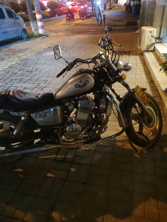 太子摩托车25o水冷，买过来二万，现在不怎...