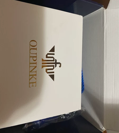 欧品客手表。保证真品。有联保。全新未开封。...