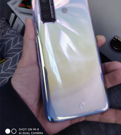 华为Nova7，5g全网通，8+128g内...