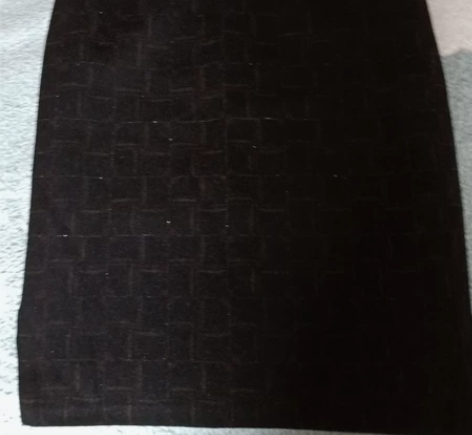 裙子，格子裙M号。尺码看图片。几乎全新。 ...