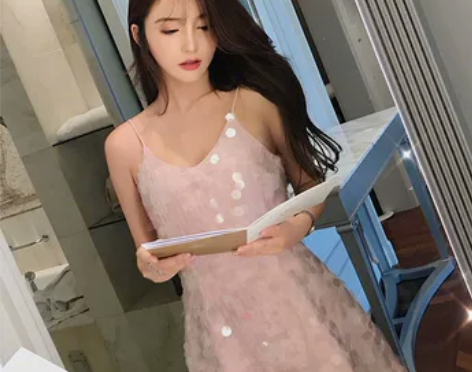 ins超火的新款仙女风性感重工亮片刺绣高腰...