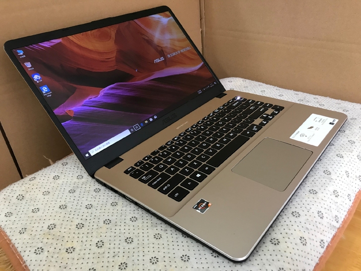 15寸窄边框华硕VivoBook A505...