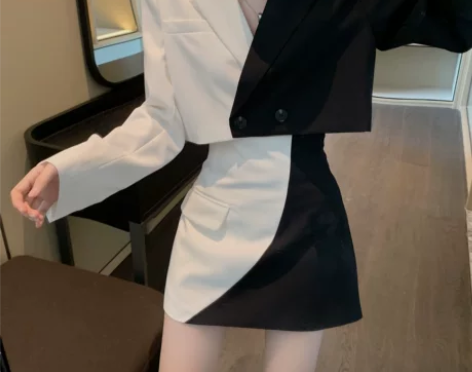 早春2022新款女装洋气时髦西装半身裙港风...