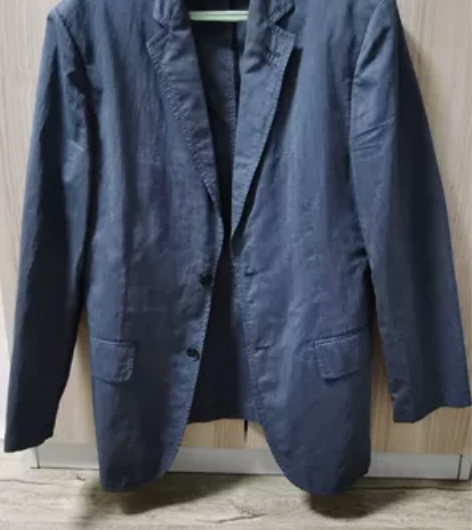 男士西服，尺码180/100A，无衬，适合...